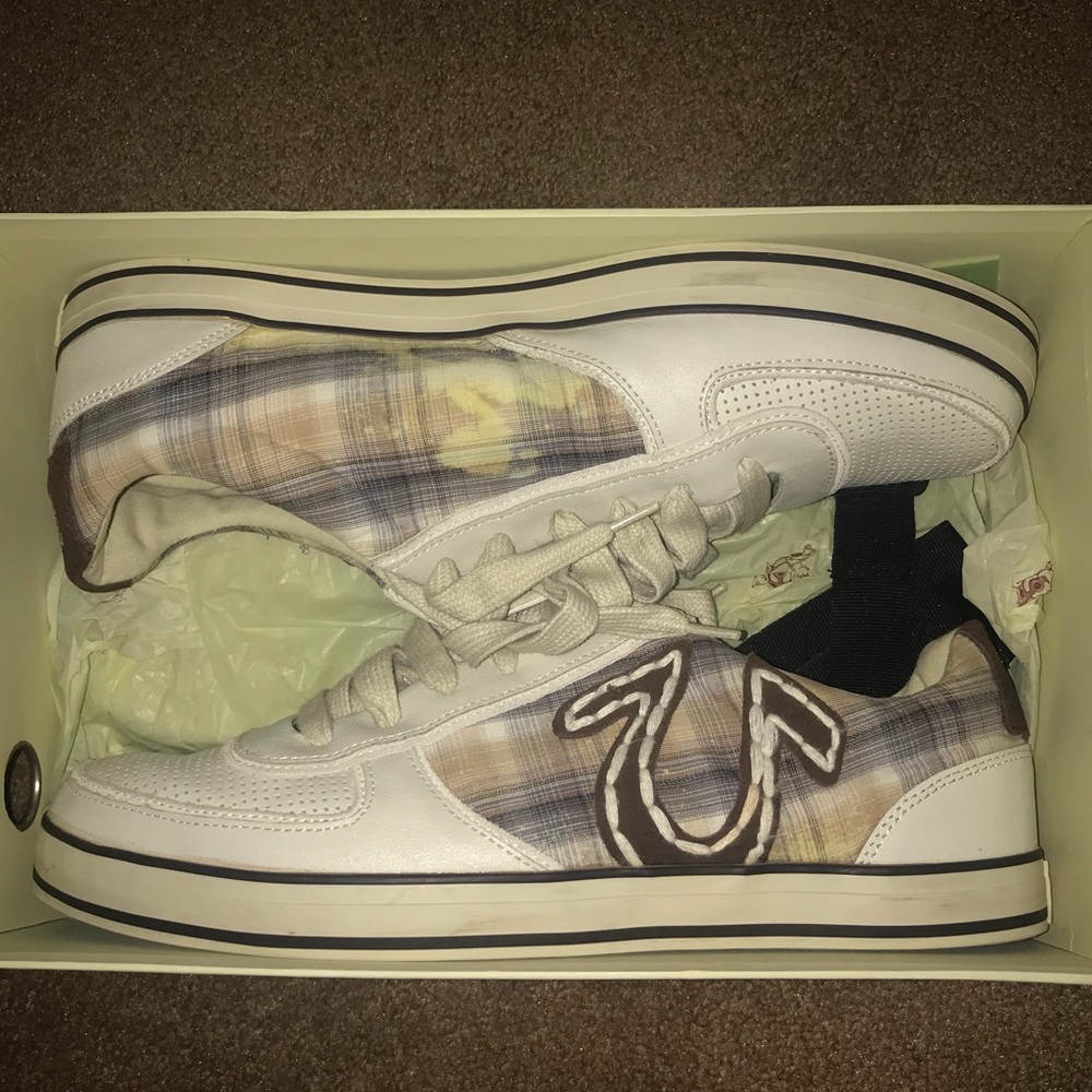 True Religion shoes